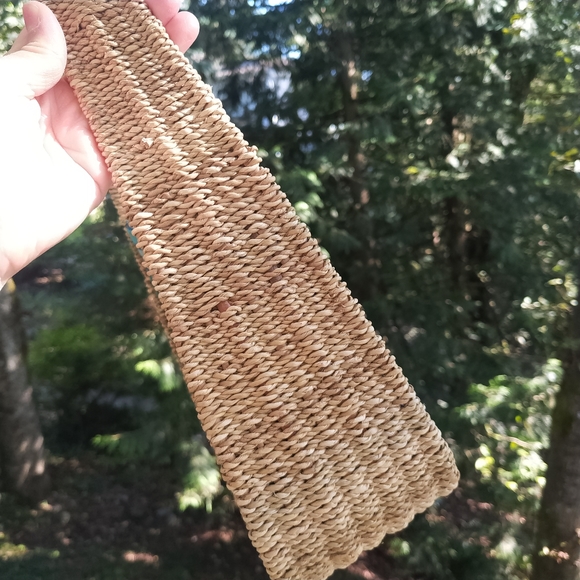 HURRY!! STORE CLOSE THIS WEEK!! BURBERRY LONDON BLUE NOVA CHECK  STRAW BAG - Picture 4 of 9